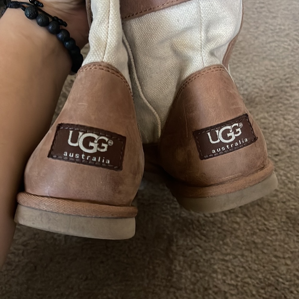 UGG boots - Picture 2 of 3